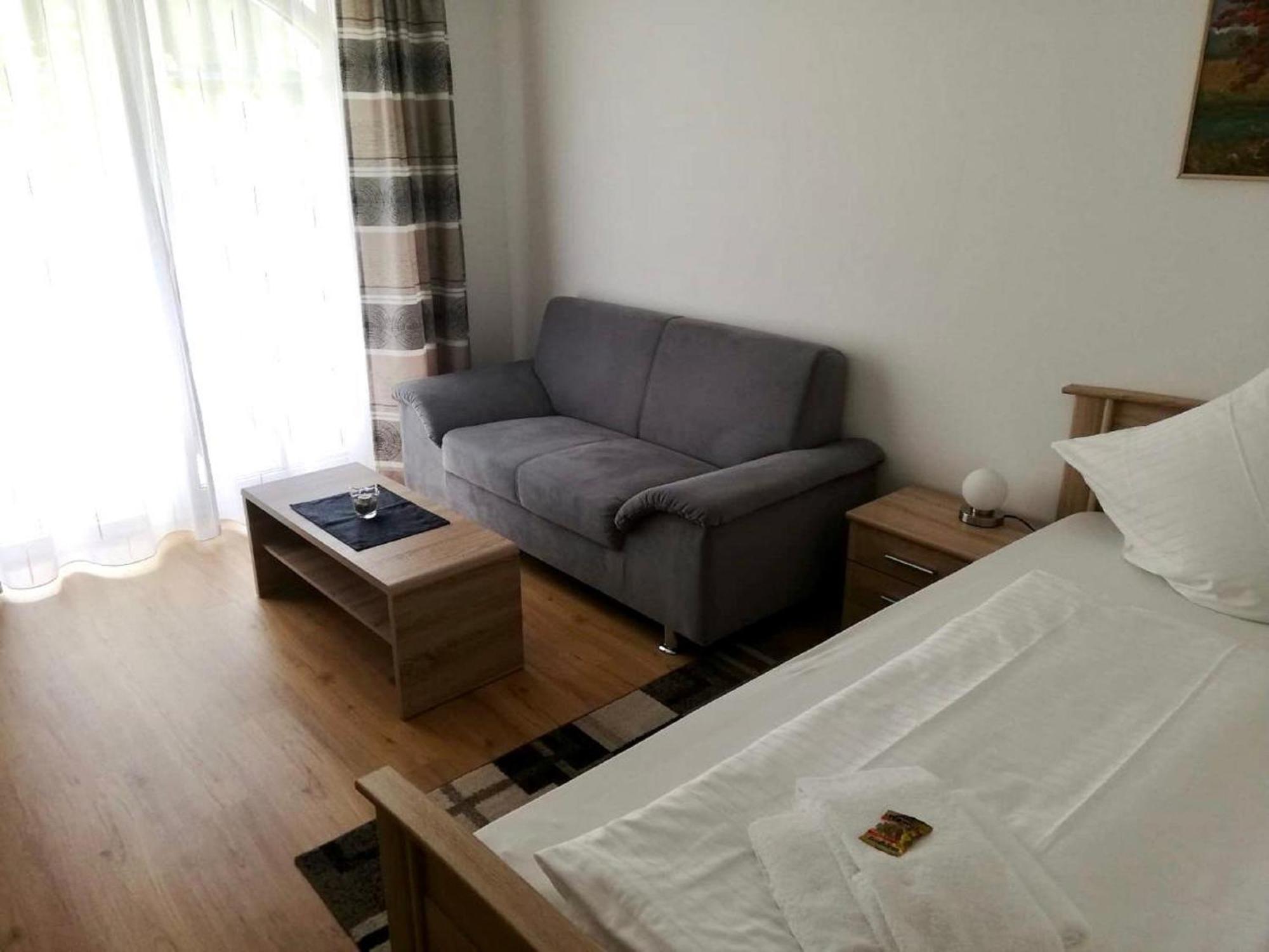 Ferienappartements-Grolik Im Aparthotel Zum Gutshof 호헨바트 외부 사진